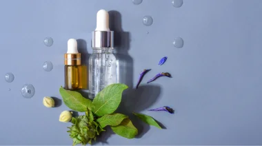 Bakuchiol: cos'è e come funziona l'alternativa naturale al retinolo