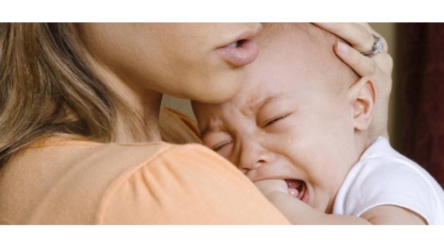 Massaggio pancia neonato con le coliche: i nostri consigli