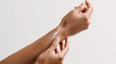 Pantenolo, bisabololo e ceramidi: gli alleati per proteggere la barriera cutanea dal freddo