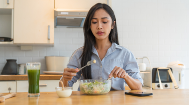 Dieta antinfiammatoria: alimenti e integratori per ridurre l'infiammazione cronica