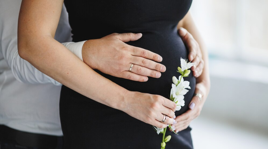 Skincare in gravidanza: quali prodotti è meglio evitare