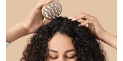 Hair Skinification: tutto sulla nuova routine di bellezza per il cuoio capelluto