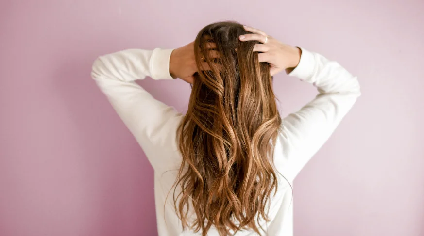 Caduta dei capelli: quando preoccuparsi Caduta dei capelli: quando preoccuparsi