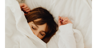 Cambio d'ora e stanchezza: rimedi naturali per ritrovare sonno ed energia
