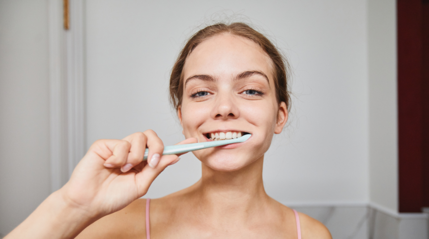 Igiene orale: scopri Elmex Opti Smalto