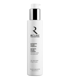 Rilastil RCube Detergente Peeling Enzimatico - Detergente viso esfoliante e illuminante - 200 ml Rilastil RCube Detergente Peeling Enzimatico - Detergente viso esfoliante e illuminante - 200 ml