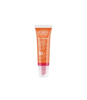 Korff Sun Secret Lip Color 03 SPF 30 - Protezione solare alta per le labbra - Colore cherry red - 10 ml