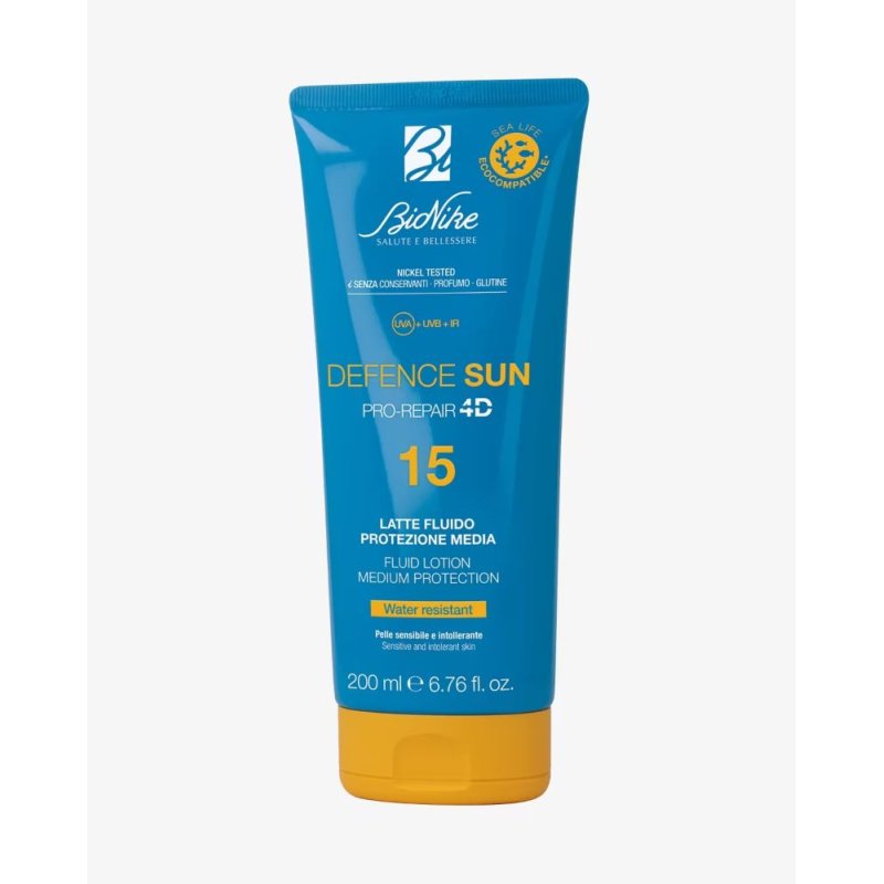 Bionike Defence Sun Latte Fluido Solare SPF15 - Protezione solare media per il corpo - 200 ml Bionike Defence Sun Latte Fluido Solare SPF15 - Protezione solare media per il corpo - 200 ml