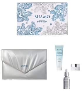 Miamo Cofanetto di Natale 2025 Protocollo Intense Glow - Glow Primer Serum + Enzyme Peel O₂ Glow Masque + Age Reverse Masque Miamo Cofanetto di Natale 2025 Protocollo Intense Glow - Glow Primer Serum + Enzyme Peel O₂ Glow Masque + Age Reverse Masque